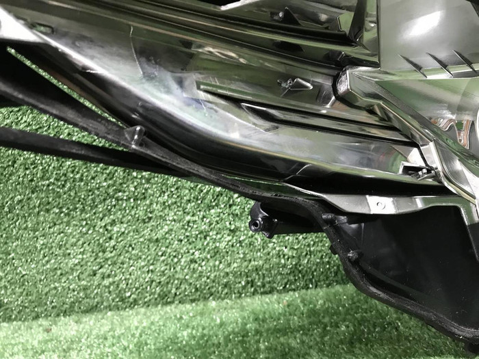 Стекло фары левое Toyota Camry xv70 (2017-2021)