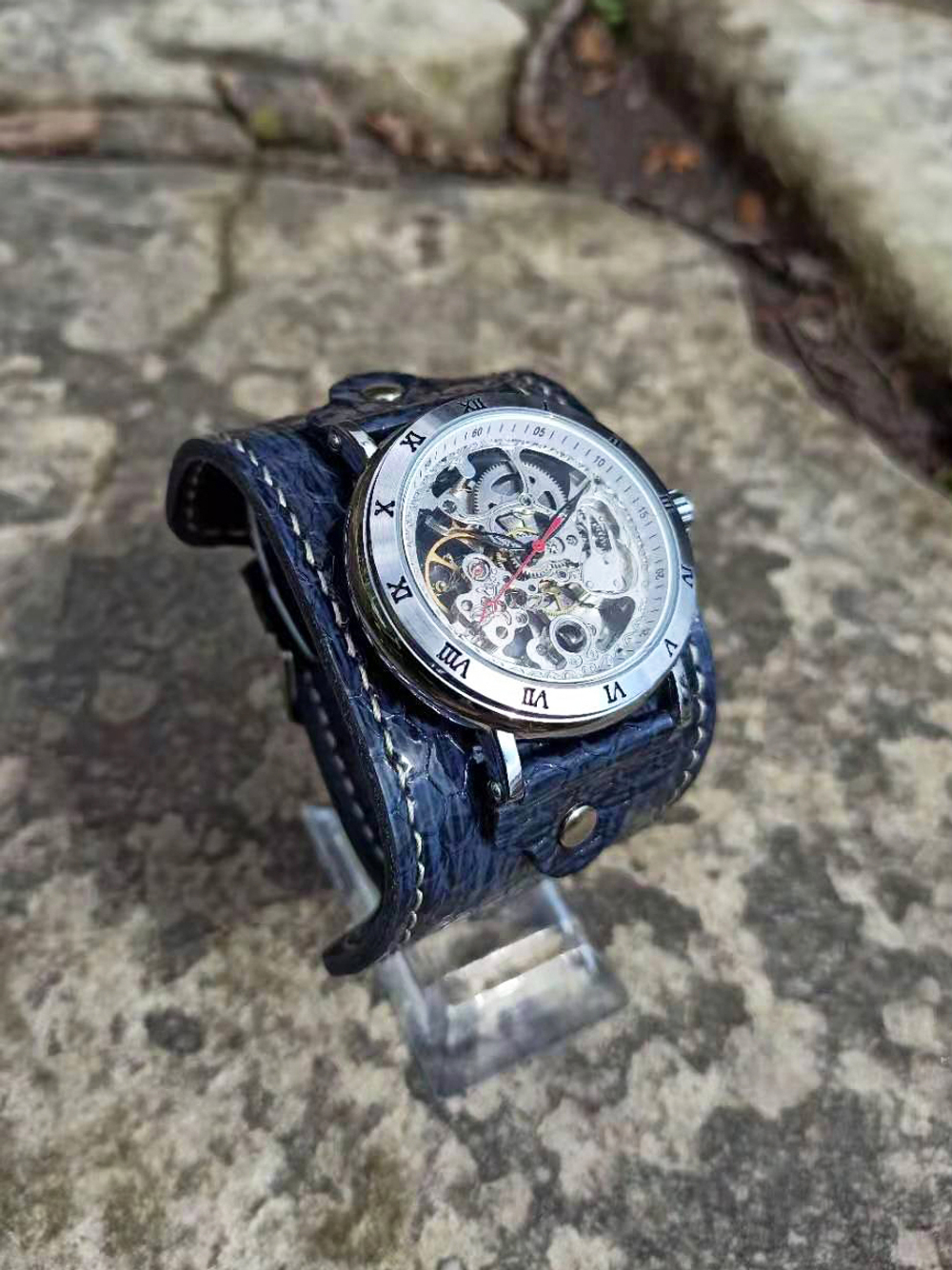 Часы скелетоны женские механические Breeze YOURTIME