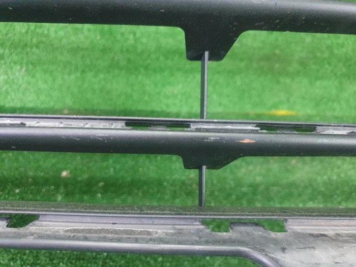 Решетка переднего бампера Porsche Cayenne 3 17-23