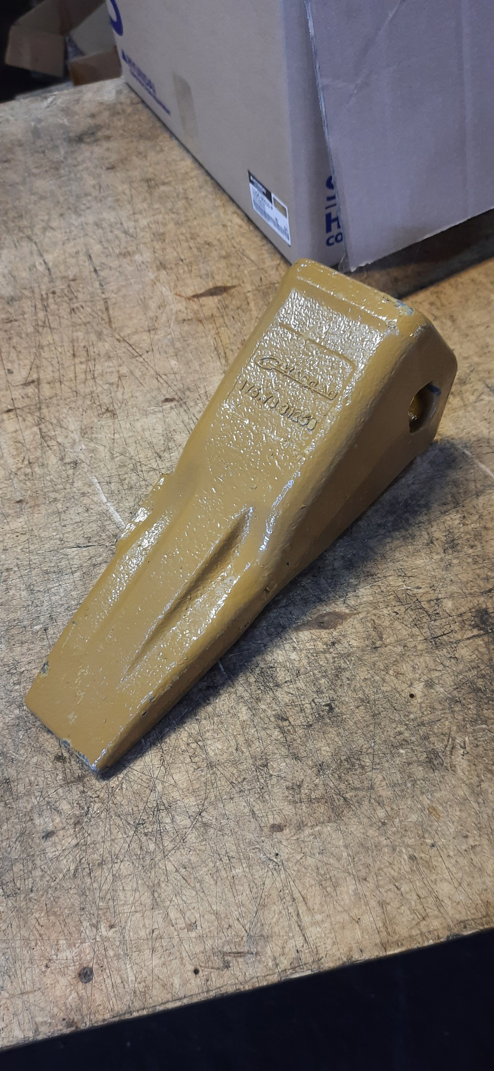 Коронка рыхлителя Komatsu D155A-3 175-78-31230