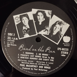 Винтажная виниловая пластинка LP Paul McCartney And Wings Band On The Run (Japan 1975) (Obi Copy) (Poster)