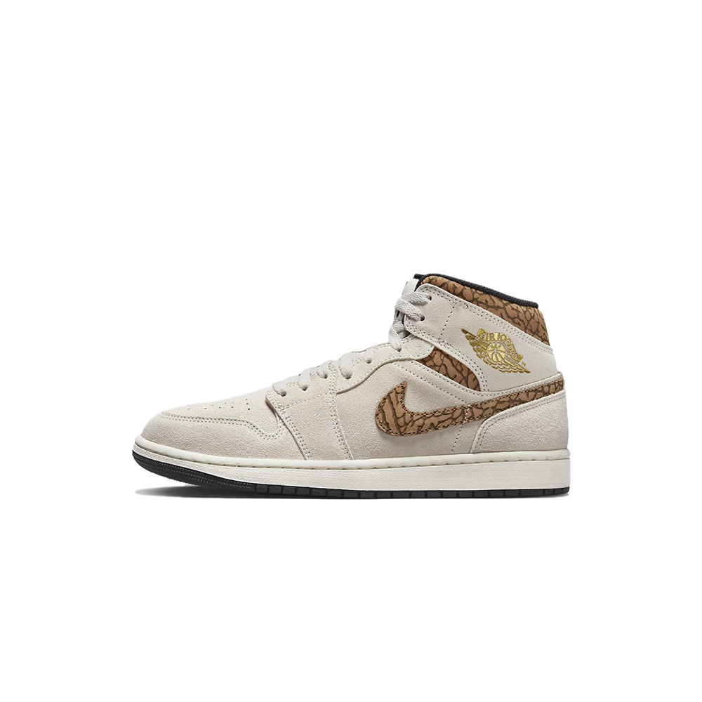 alt="Air Jordan 1 Mid SE Brown Elephant DZ4129-102 бежевые кроссовки с фактурным Swoosh вид сбоку на белом фоне"
