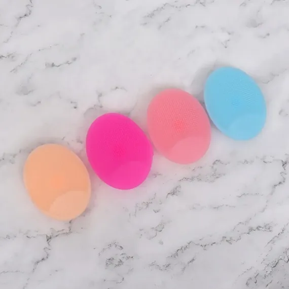 Щётка для умывания «Овал» на присоске, 6,3 см, цвет МИКС