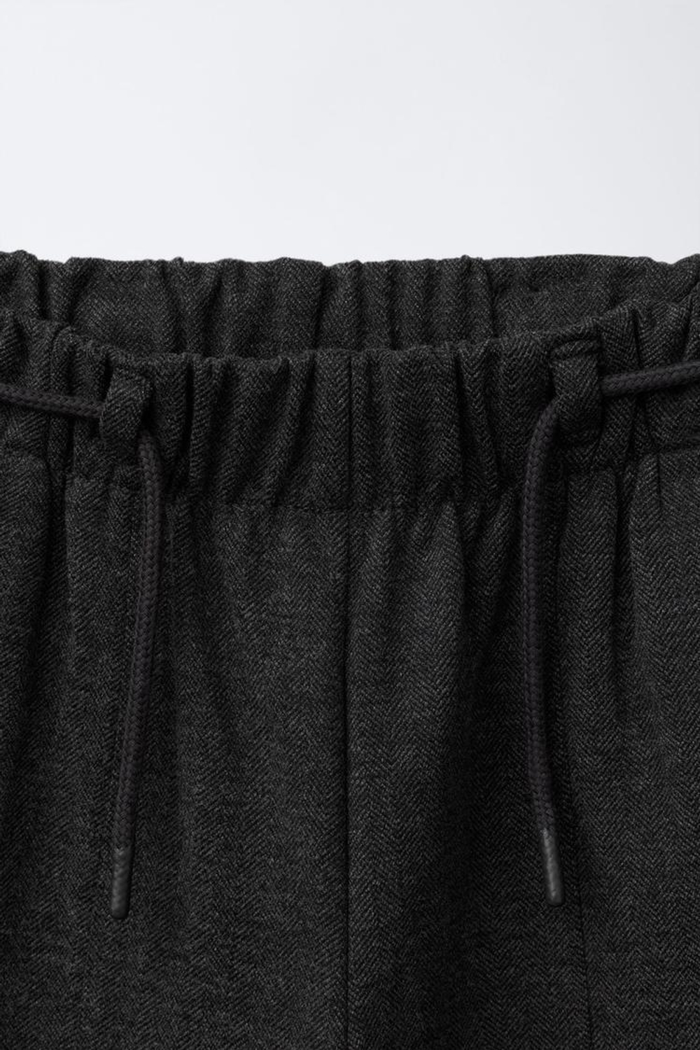 ZARA БРЮКИ WIDE LEG В ЕЛОЧКУ, АНТРАЦИТОВО-СЕРЫЙ