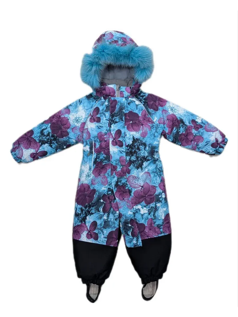 Комбинезон зимний для девочки.