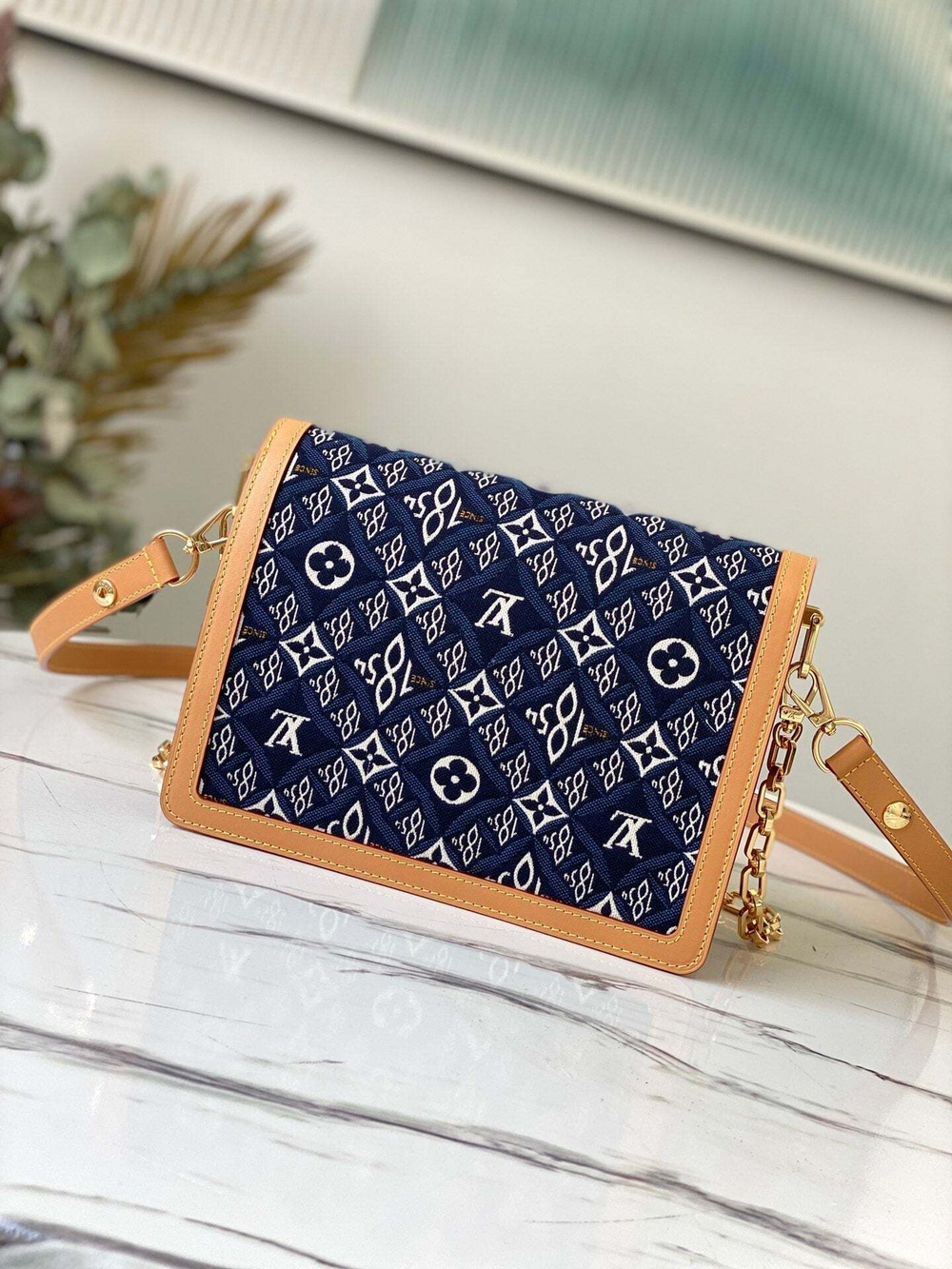 Louis Vuitton Dauphine MM