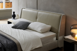 Двуспальная кровать на ножках Eosonno