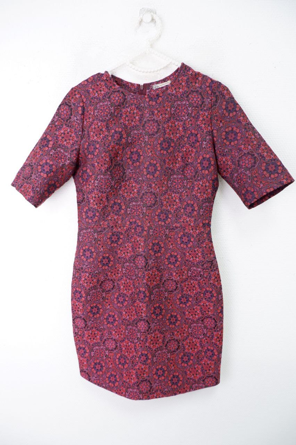 Платье Serginnetti  красивое 42 размер