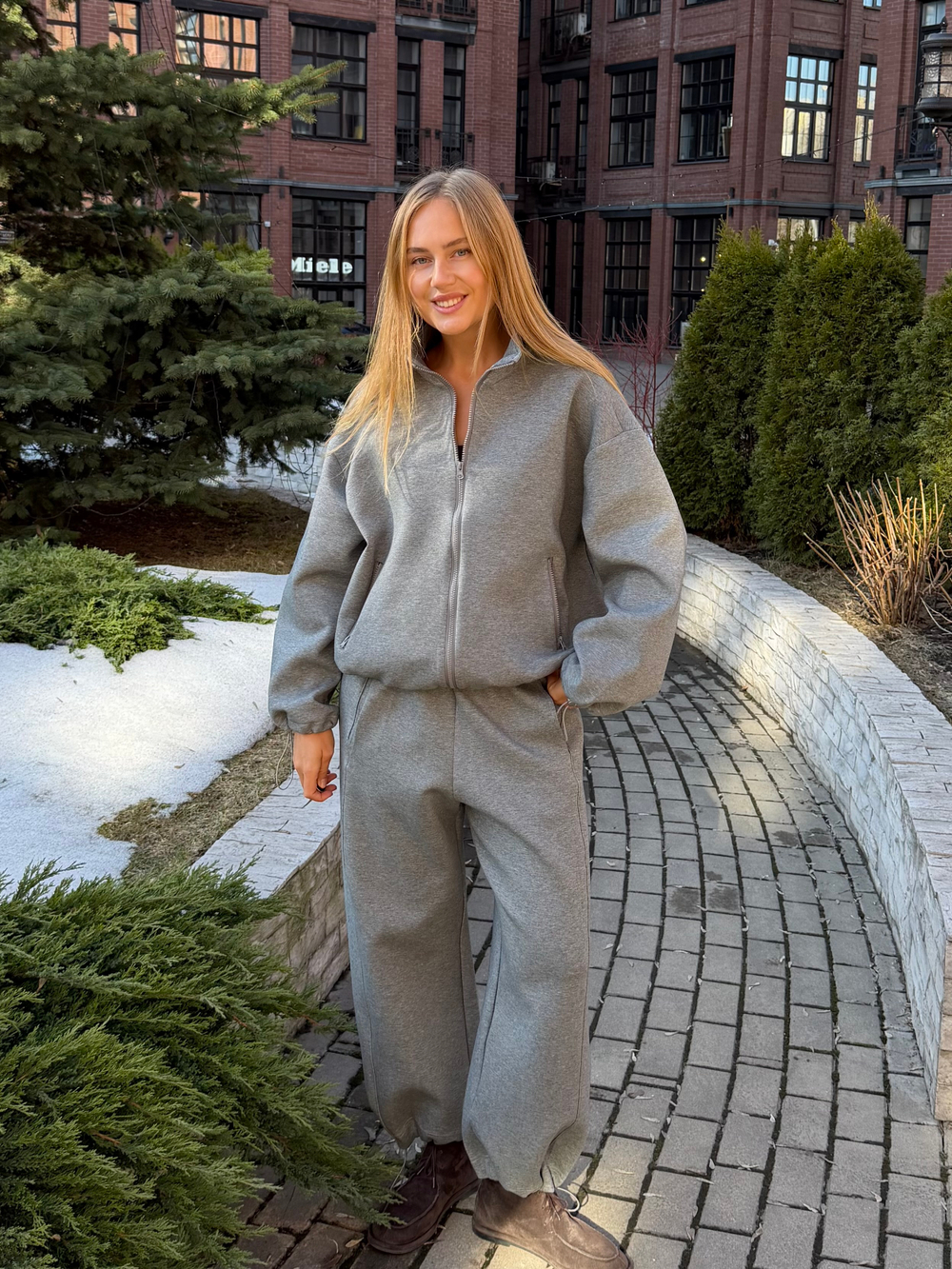 Спортивный костюм Soft серый