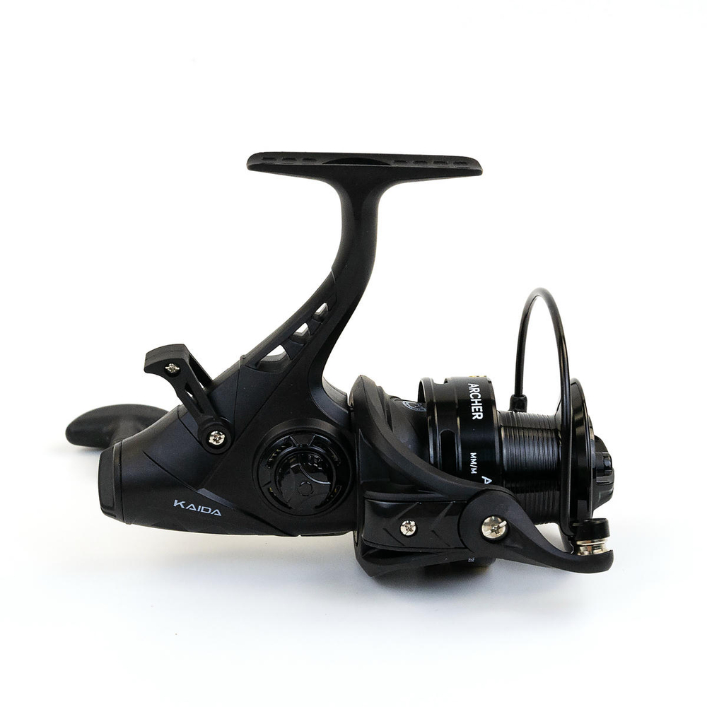 Безынерционная катушка с байтраннером 6000 Kaida ARCHER (7+1BB, мет. шпуля)