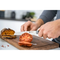Zwilling Нож Now S черный 13 см универсальный с серрейтором