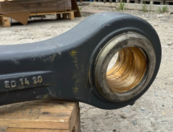 Тяга 11108004 центральная