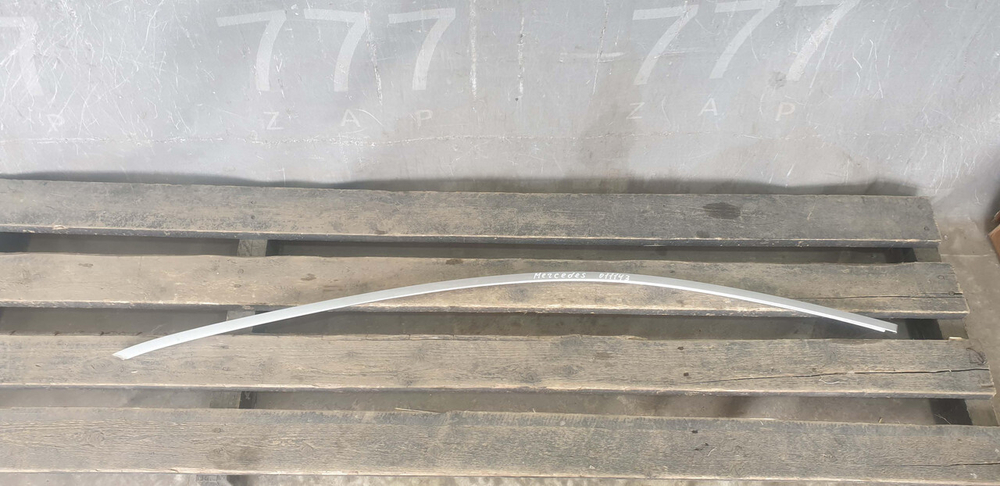 Молдинг двери передней левой Mercedes S (W222) 13-20 Б/У Оригинал A2226980180