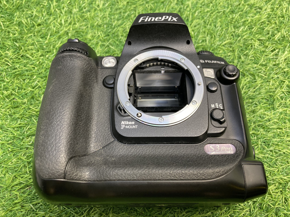 Fujifilm FinePix S3 Pro Покупка/Продажа