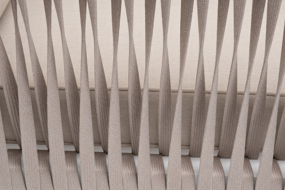 "Касабланка" кресло плетеное из роупа, каркас алюминий белый муар, роуп бежевый 20мм, ткань бежевая 15052