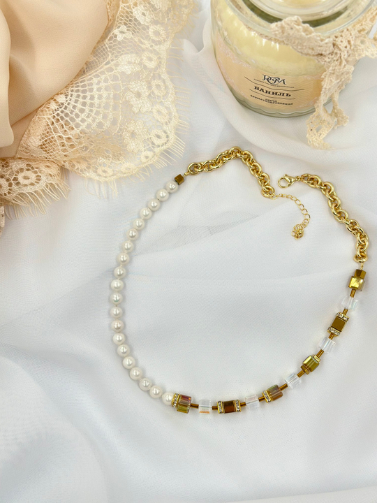 Колье ассиметричное с белым жемчугом Майорка, гематитом, с зол.и прозр.кристаллами Swarovski, золото