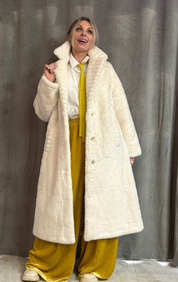 Шуба /белая /классика/ эко мех