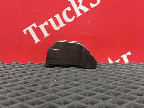 Кронштейн форсунки двигателя 2019 г.