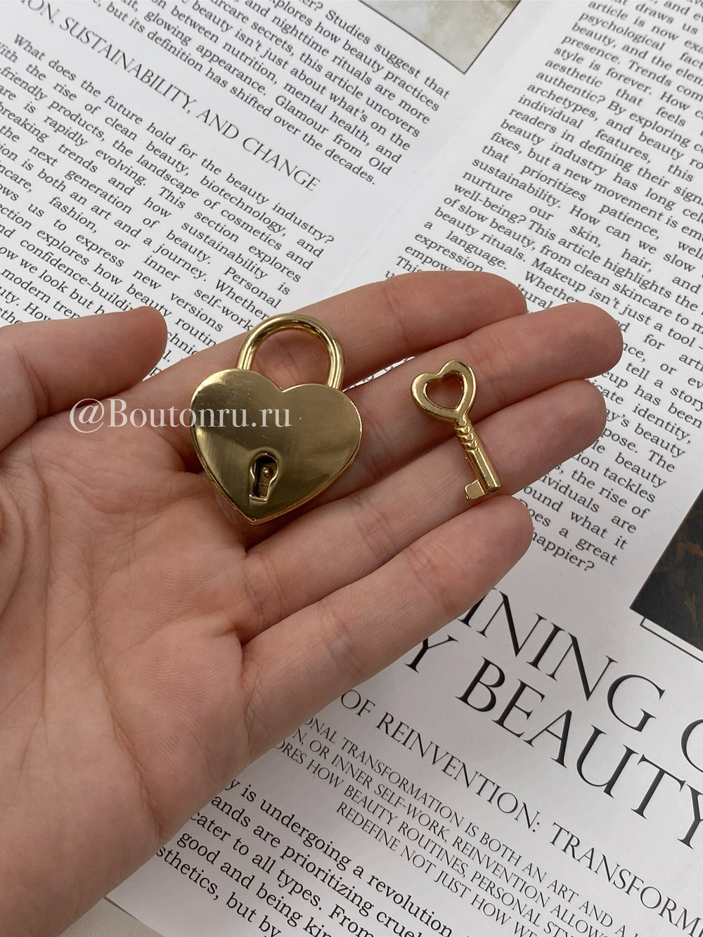 Замок сердце с ключом золотистый