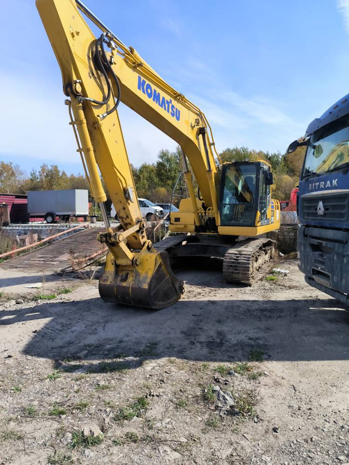 KOMATSU PC 210 Экскаватор PC210-10M0 (Дизельный, 6,7 л, 167 л.с., АТ)