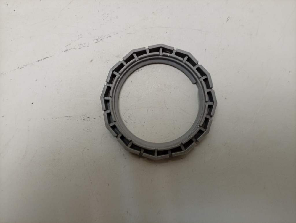 SMS40D02RU/09 ктп3 Гайка бачка для соли к посудомоечной машине Bosch Siemens 611318 б/у