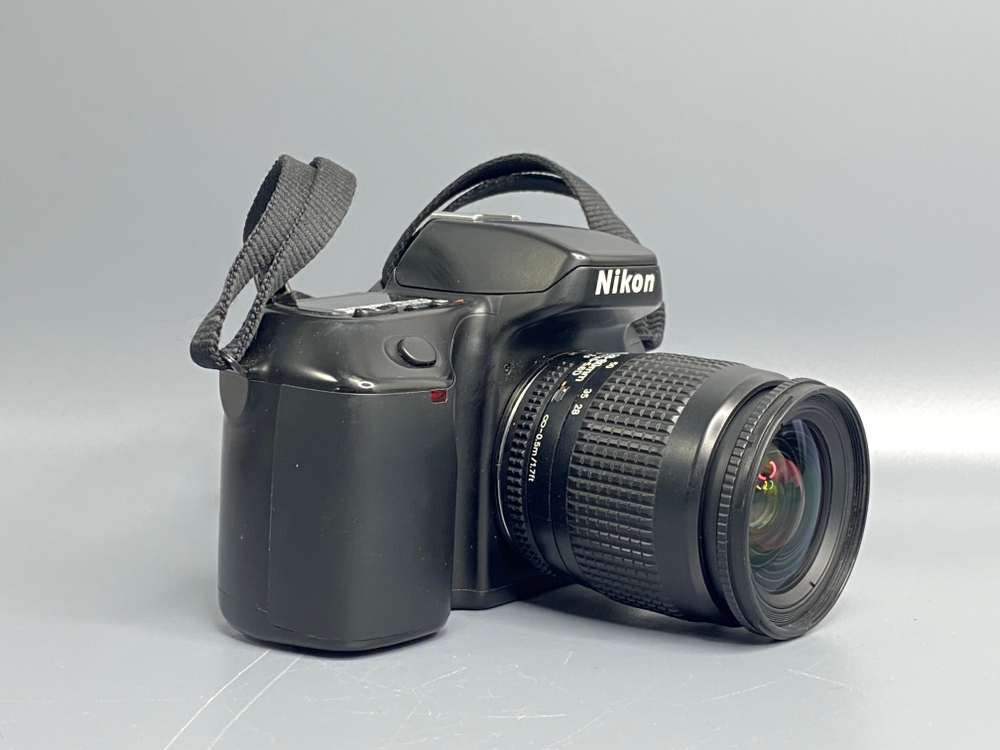 Nikon F70 kit AF Nikkor 28-80mm 3.5-5.6D