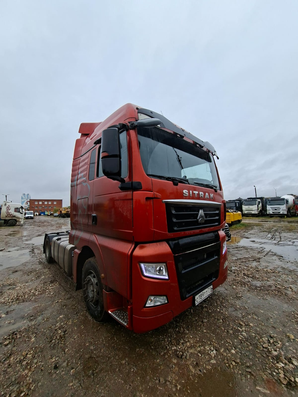 SITRAK C7H 4x2 Седельный тягач ZZ4186V361HE (Дизельный, 12,4 л, 480 л.с., АТ)