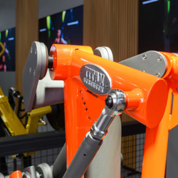 T904 Нижняя тяга