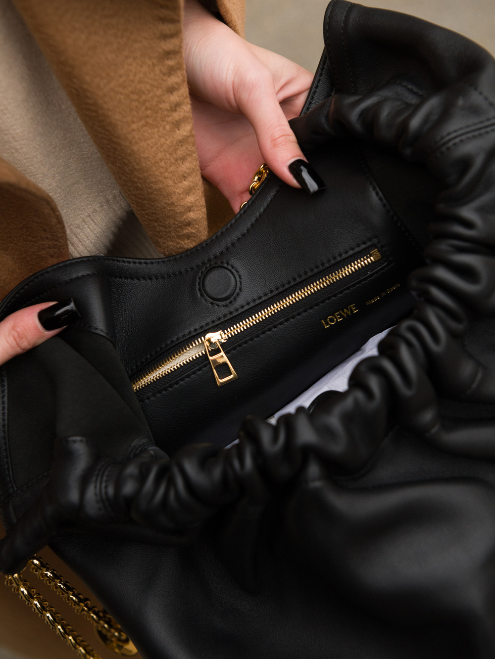 Loewe Medium Squeeze Bag