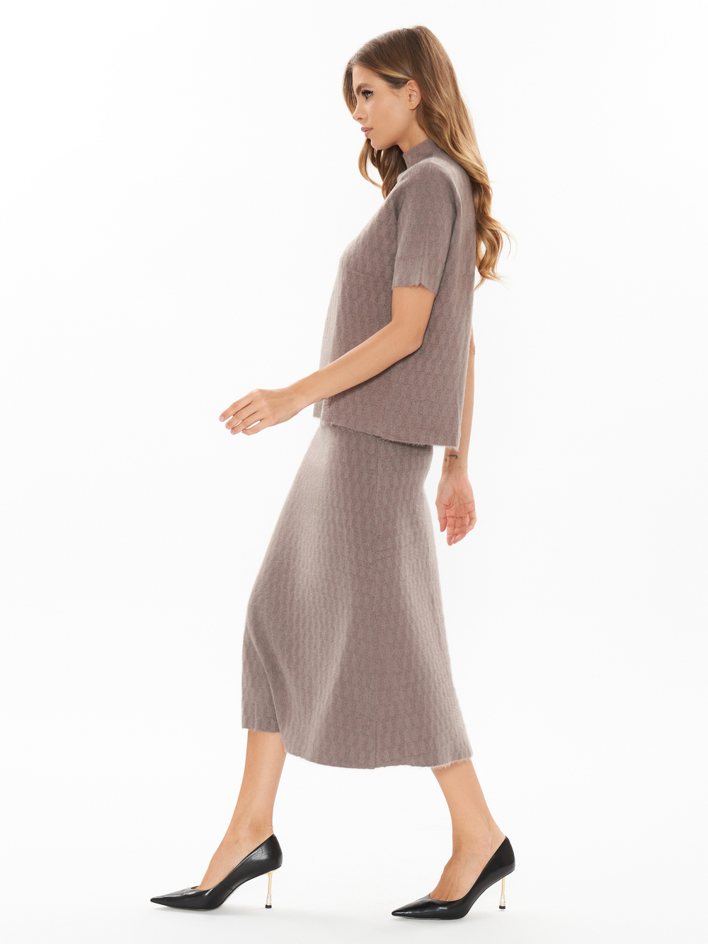 Женская трикотажная юбка трапеция коричневая на резинке