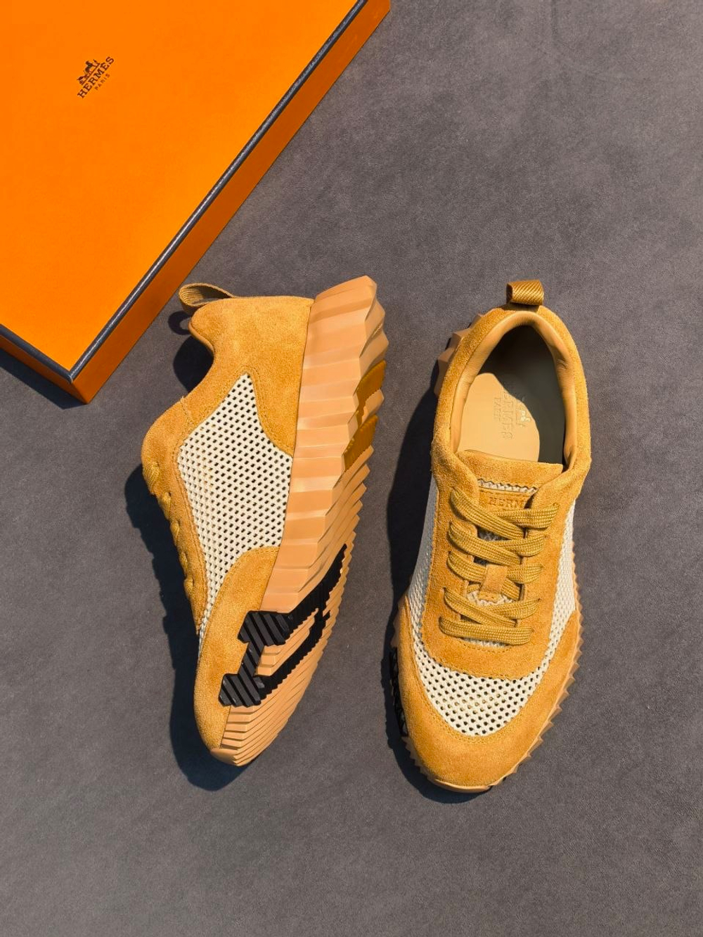 Кроссовки Hermes