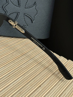 Солнцезащитные очки Chrome Hearts