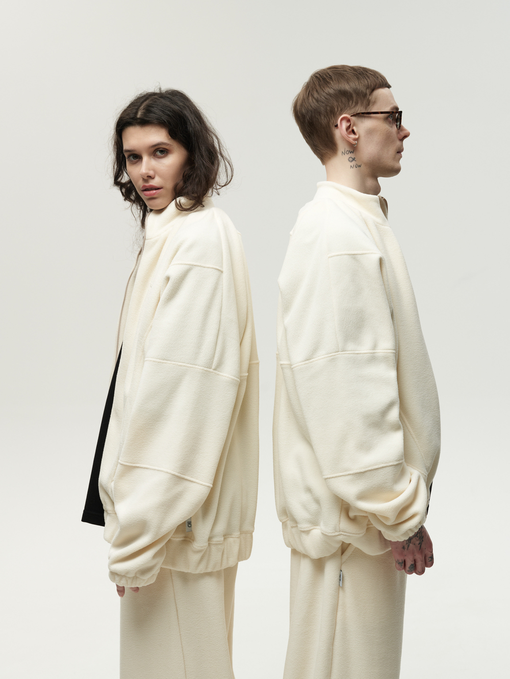 Zip-Up Sweatshirt Cream