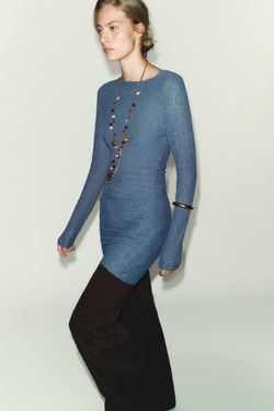 ZARA МИНИ-ПЛАТЬЕ СО СБОРКАМИ И ФАКТУРНОЙ ТКАНИ, СТАЛЬНОЙ СИНИЙ