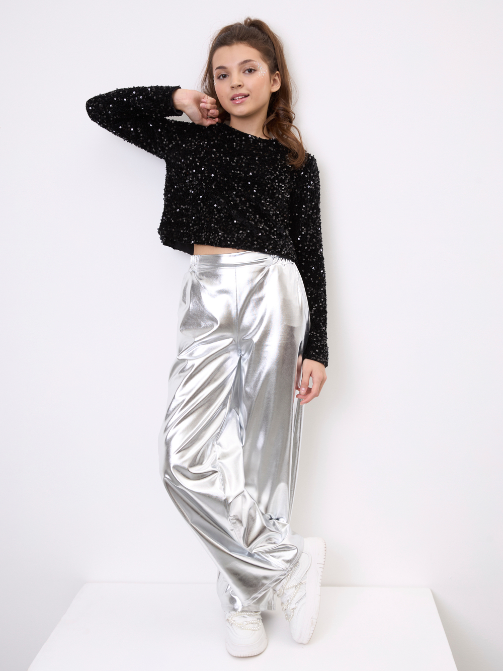 Костюм брючный праздничный с пайетками для девочки чёрный