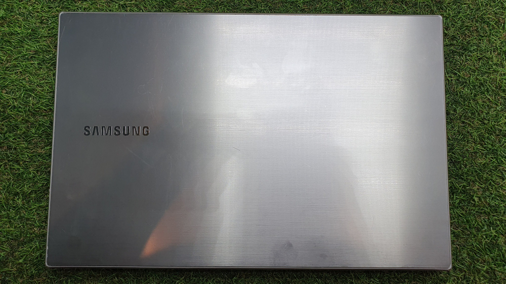 Ноутбук Samsung AMD A6/5 Gb/HD 7400M 1Gb/ NP305V5A-S0ARU/ Windows 7