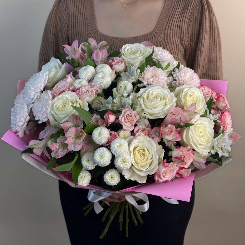 Авторский сборный букет "Нежное очарование" размер XL
