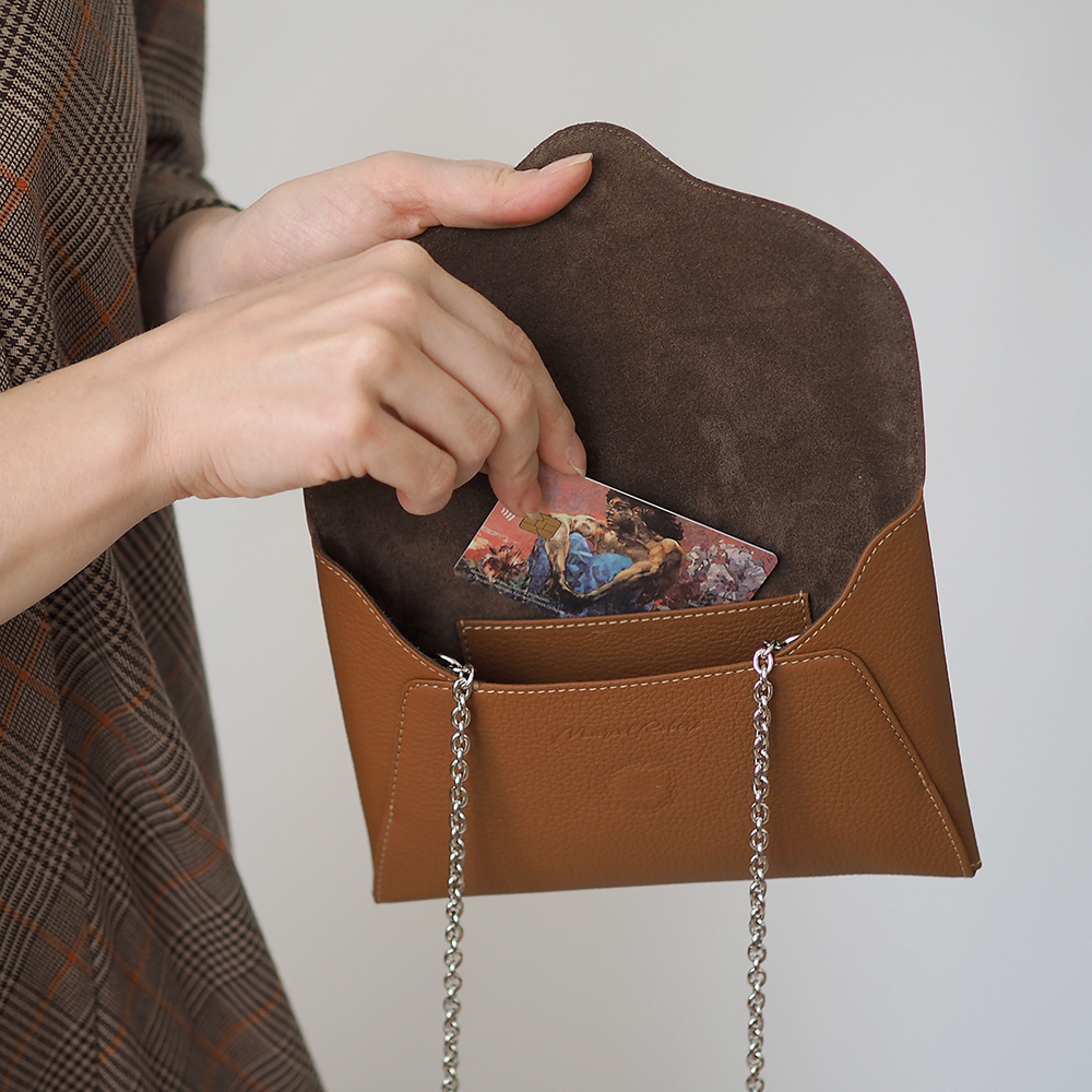 Сумка-клатч Florette из кожи теленка, цвета карамель