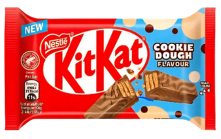 Шоколад Kit Kat Cookie Dough с песочным печеньем