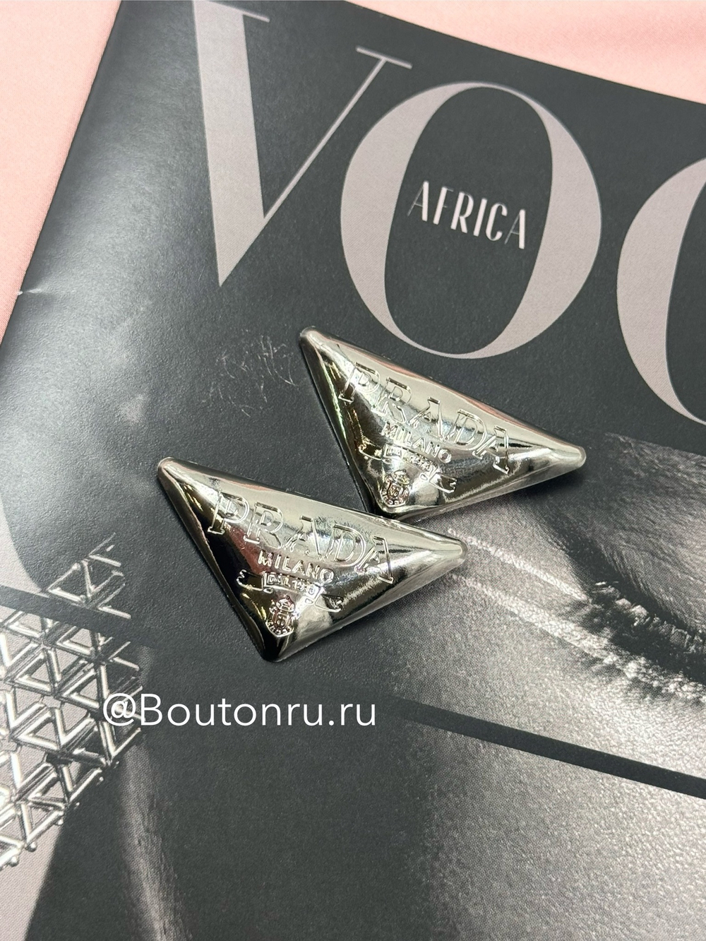 Брошь металлическая Прад. серебристая