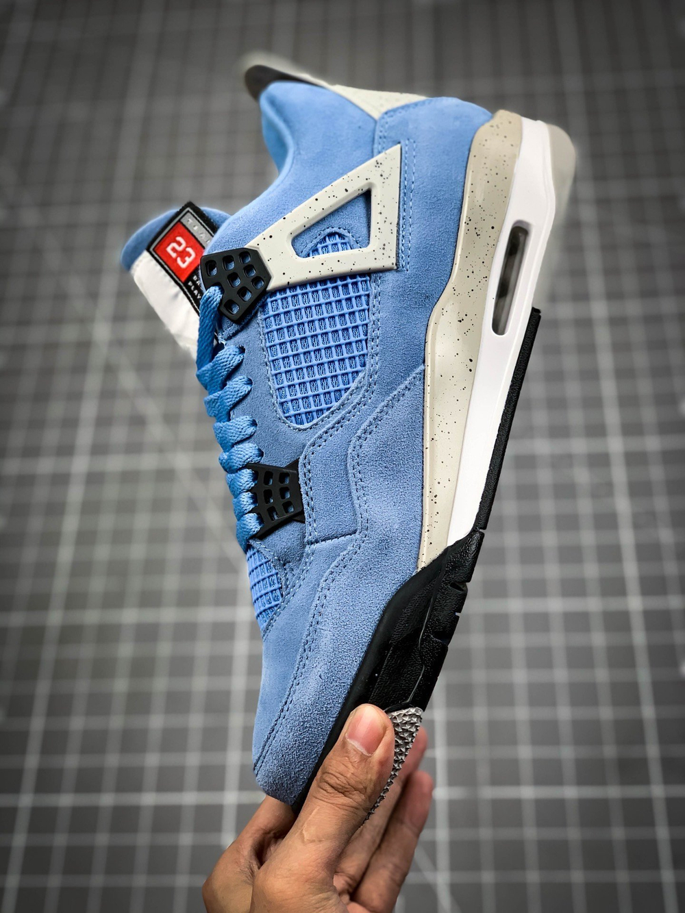 Air Jordan 4 University Blue