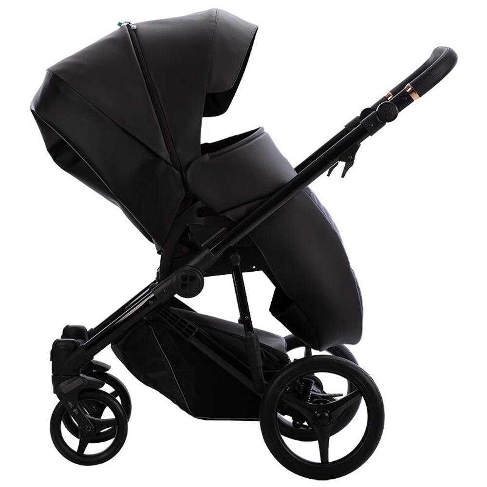 Детская коляска Bebetto Loren Gloss 2 в 1 01 черная кожа