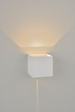 Накладной светильник Lucide Xia 17293/02/31