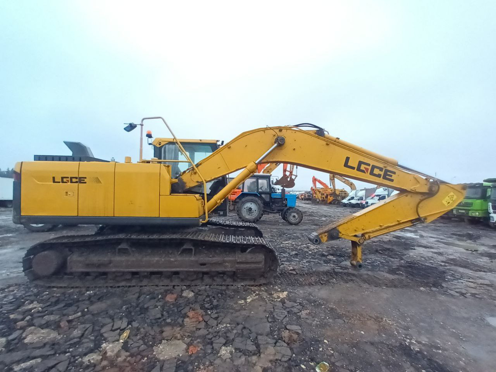 LGCE E6210 Экскаватор E6210HNLC (Дизельный, 6,1 л, 167 л.с., АТ)