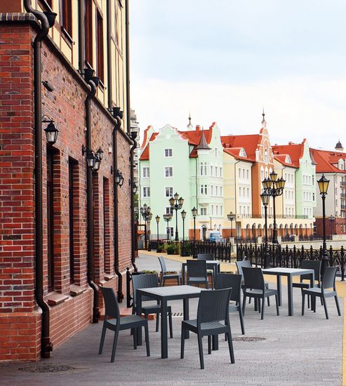 Стол пластиковый Orlando 80 антрацит Турция