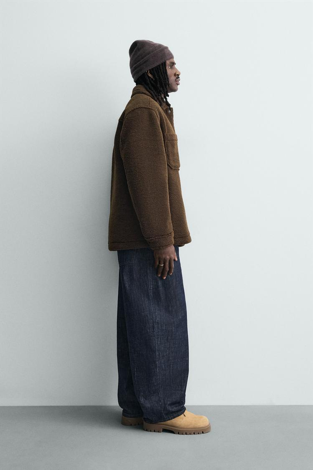 ZARA КУРТКА-РУБАШКА ИЗ ИСКУССТВЕННОЙ ОВЧИНЫ С КАРМАНАМИ, КОРИЧНЕВЫЙ