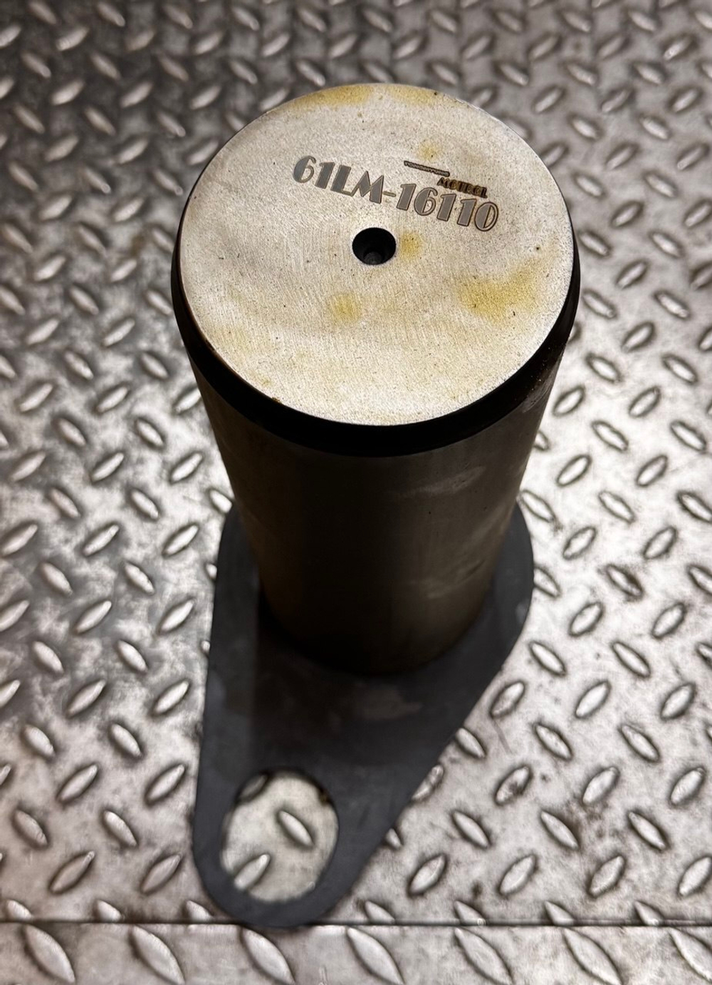 Палец 61LM-16110