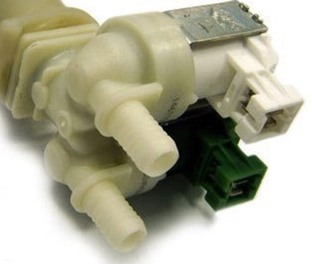 Клапан электромагнитный для стиральной машины Electrolux 4006016333, 1468766272, 1468766090, 1468766017, 1468766397