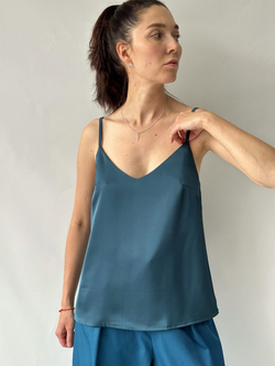 Топ на бретелях