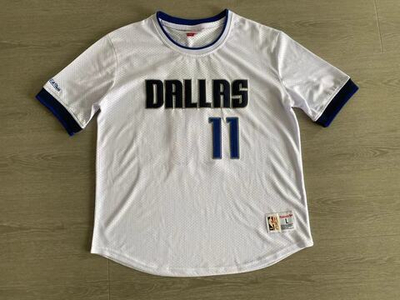 Майка Кайри Ирвинга «Даллас Маверикс»